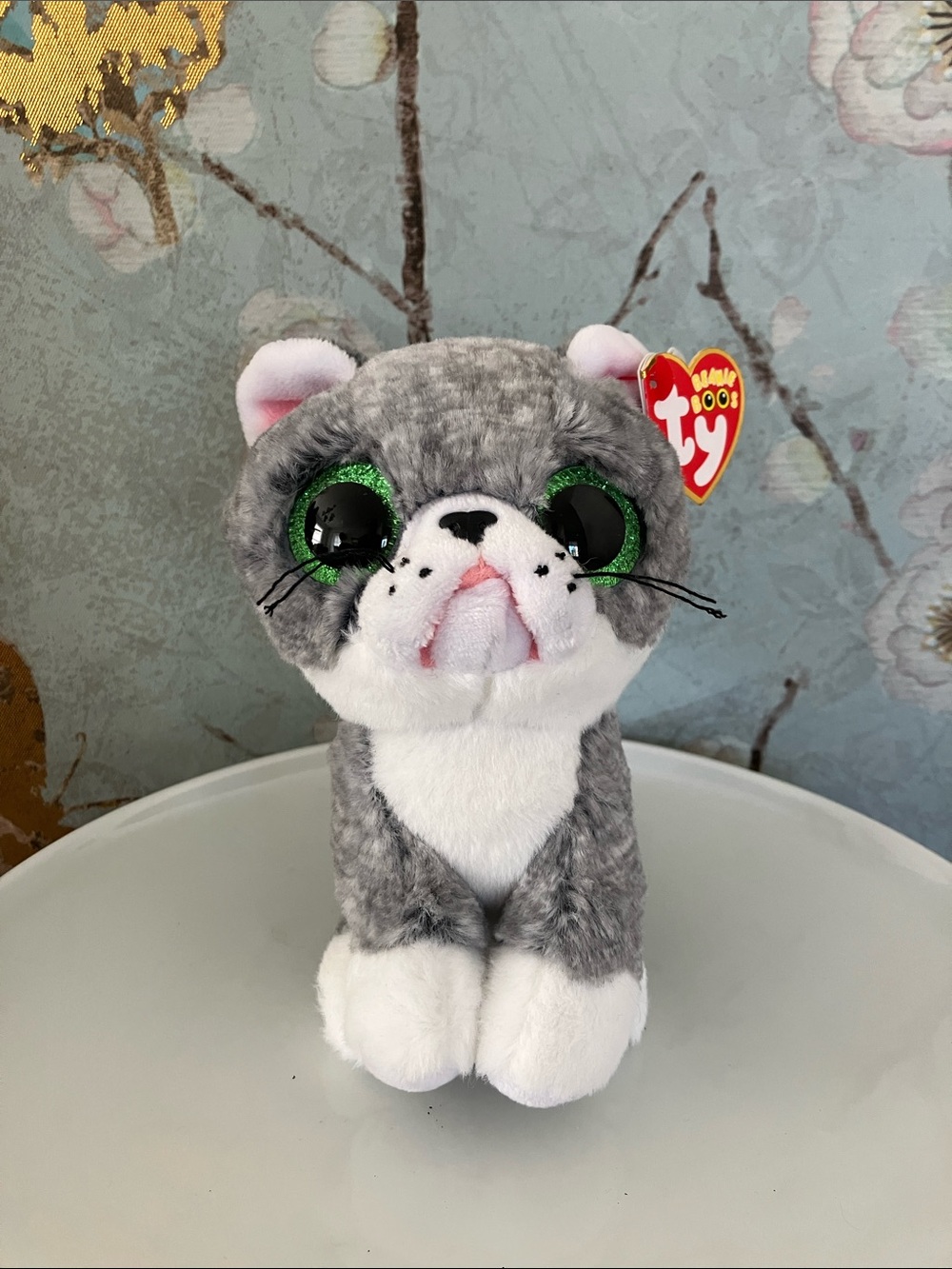 Ty Beanie Boo Grumpy Cat Fergus - Gray & White with Green Eyes